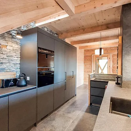 別荘 In With Sauna ラバロッシュ